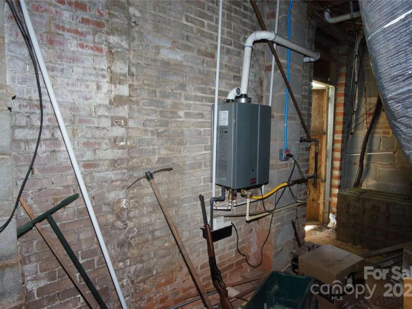 5127 Murrayhill Road, Charlotte, NC 28210.  MLS# CAR4254016, YatesRealty ID 9859. 