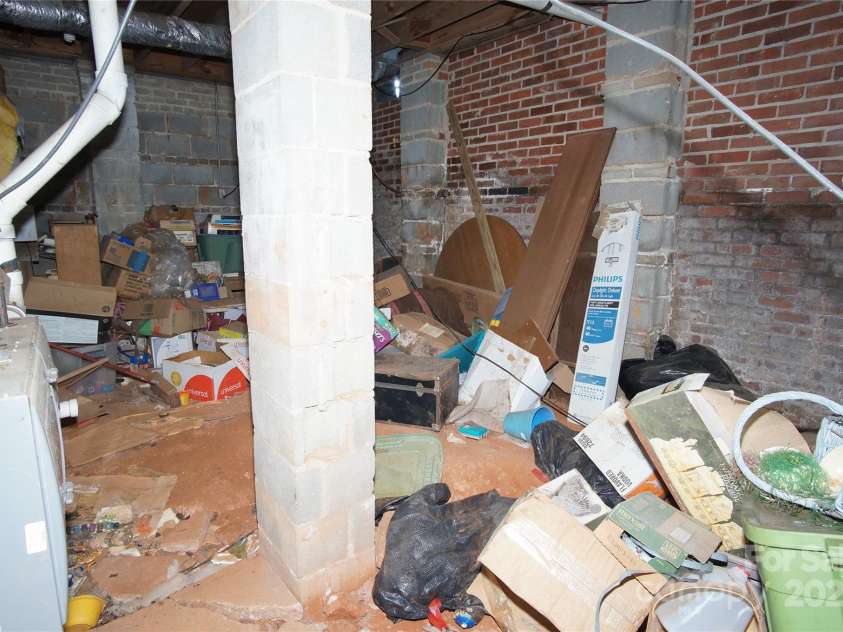 5127 Murrayhill Road, Charlotte, NC 28210.  MLS# CAR4254016, YatesRealty ID 9859. 