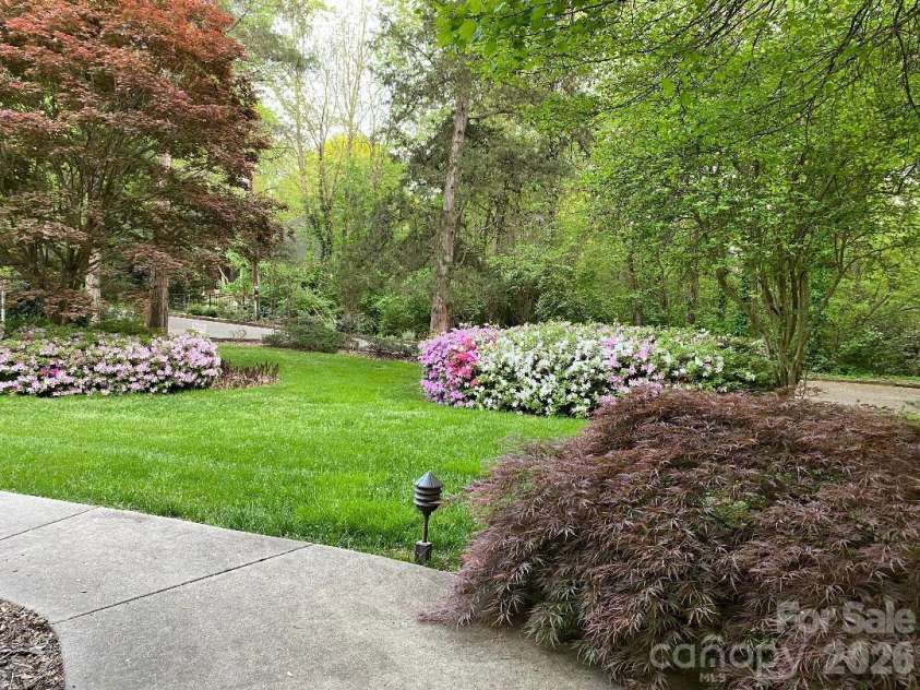 1330 Cedar Lane, Charlotte, NC 28226.  MLS# CAR4326015, YatesRealty ID 986. 