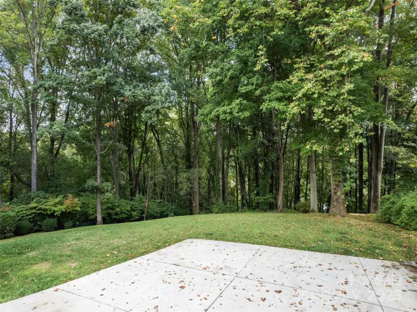 165 Breezemont Drive, Waynesville, NC 28786.  MLS# CAR4184682, YatesRealty ID 986. 