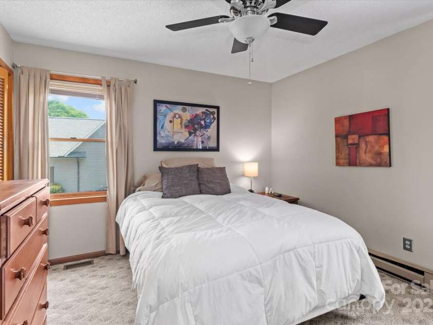 204 Triplett Street, Jonesville, NC 28642.  MLS# CAR4253792, YatesRealty ID 9860. 