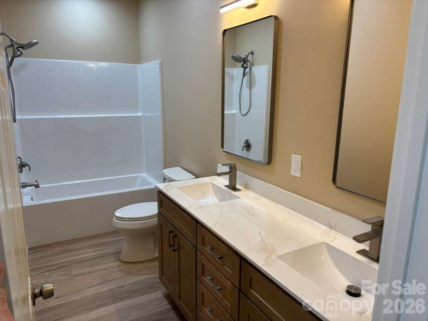 98 Brooklyn Road, Asheville, NC 28803.  MLS# CAR4330787, YatesRealty ID 9860. Dual vanity!