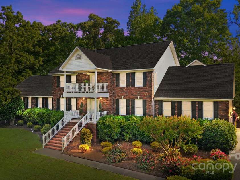 1844 Twin Bridge Road, Gaffney, SC 29341.  MLS# CAR4288211, YatesRealty ID 9861. 