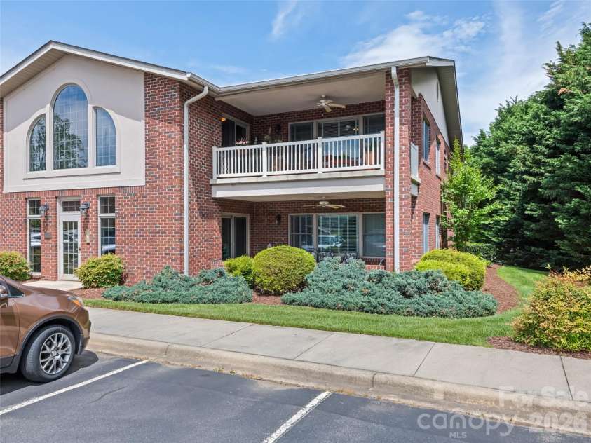 1465 Lakeshore Drive, Lake Junaluska, NC 28745.  MLS# CAR4294485, YatesRealty ID 9863. 