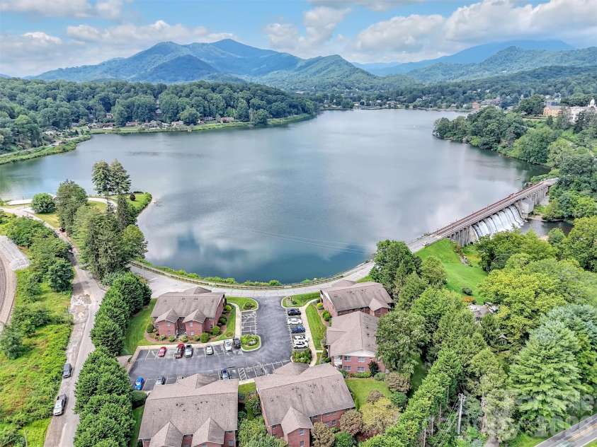 1465 Lakeshore Drive, Lake Junaluska, NC 28745.  MLS# CAR4294485, YatesRealty ID 9863. 