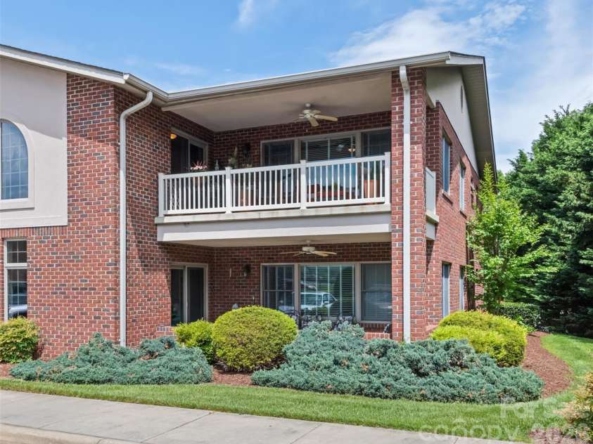 1465 Lakeshore Drive, Lake Junaluska, NC 28745.  MLS# CAR4294485, YatesRealty ID 9863. 