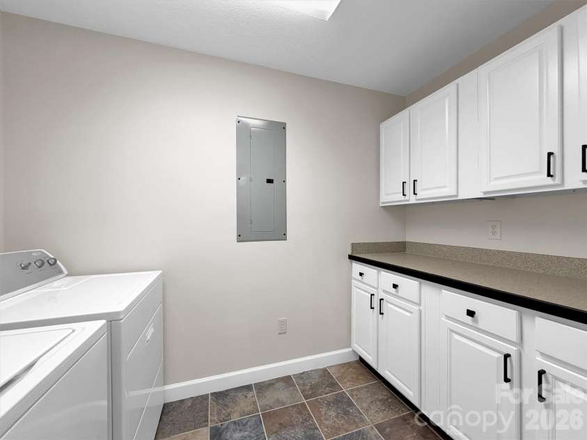 1465 Lakeshore Drive, Lake Junaluska, NC 28745.  MLS# CAR4294485, YatesRealty ID 9863. Laundry