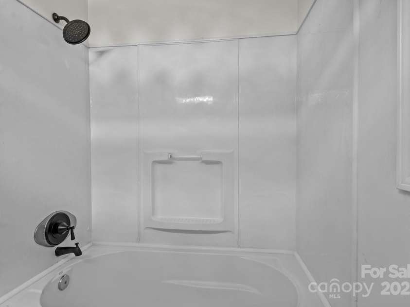 322 Vine Street, Gastonia, NC 28052.  MLS# CAR4254364, YatesRealty ID 9863. 