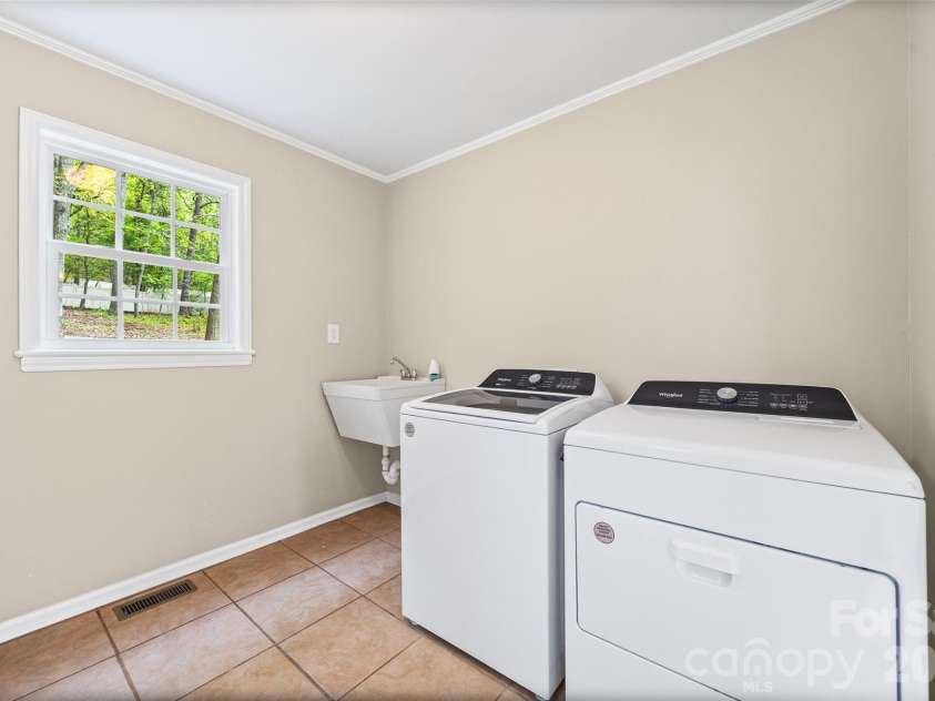5590 Liberty Hill Road, York, SC 29745.  MLS# CAR4354033, YatesRealty ID 9864. 
