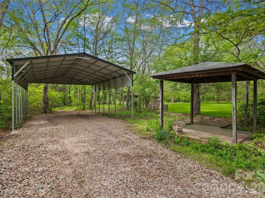 5590 Liberty Hill Road, York, SC 29745.  MLS# CAR4354033, YatesRealty ID 9864. 