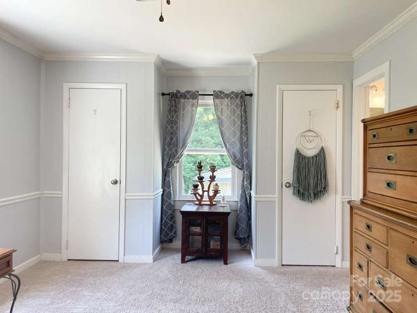 217 Hickory Drive, Mooresville, NC 28115.  MLS# CAR4252552, YatesRealty ID 9865. 