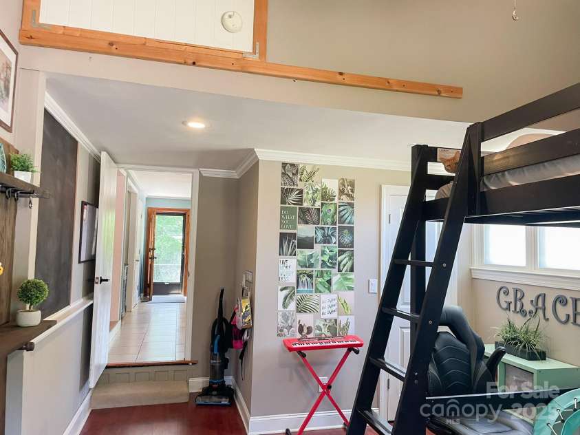 217 Hickory Drive, Mooresville, NC 28115.  MLS# CAR4252552, YatesRealty ID 9865. 