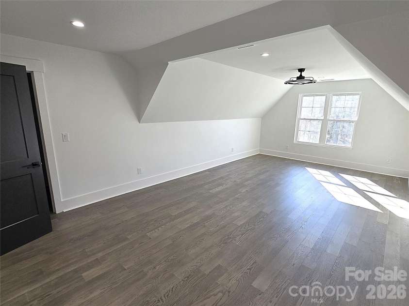 496 19th Avenue Circle, Hickory, NC 28601.  MLS# CAR4206259, YatesRealty ID 9866. 
