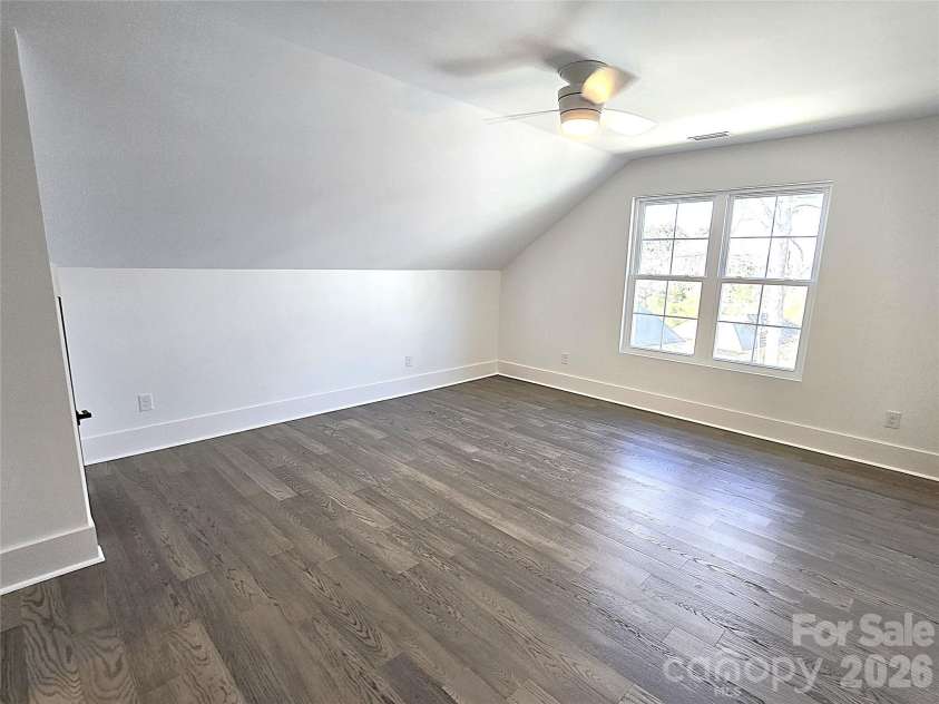 496 19th Avenue Circle, Hickory, NC 28601.  MLS# CAR4206259, YatesRealty ID 9866. 