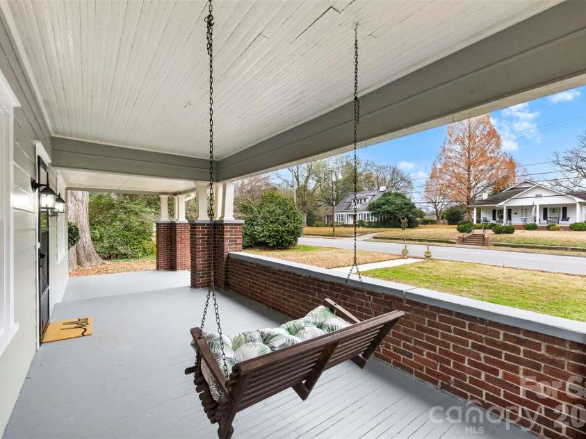 634 Carolina Avenue, Gastonia, NC 28052.  MLS# CAR4328870, YatesRealty ID 9867. 