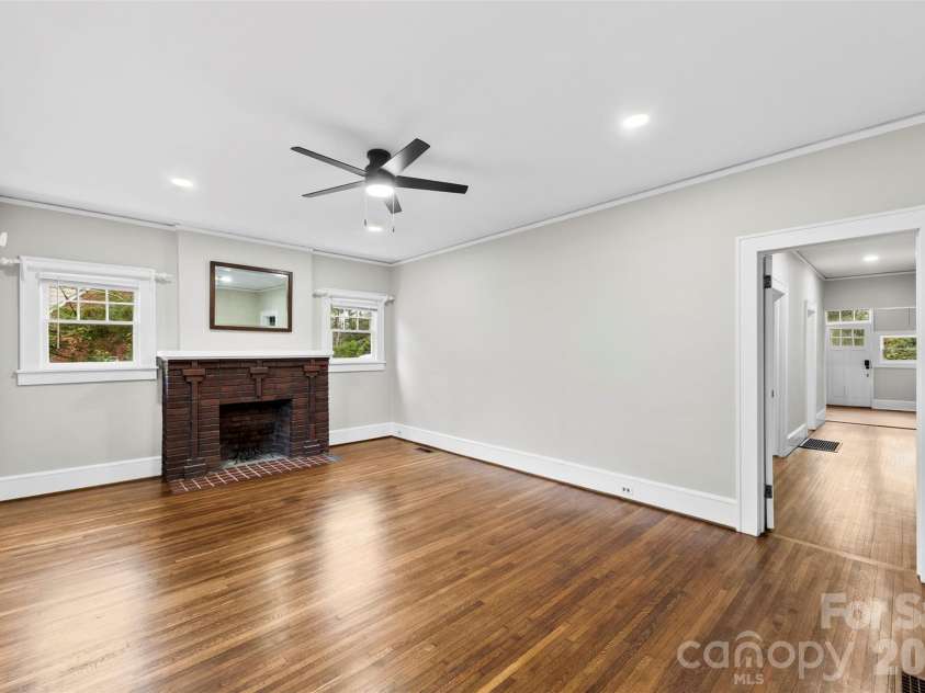 634 Carolina Avenue, Gastonia, NC 28052.  MLS# CAR4328870, YatesRealty ID 9867. 
