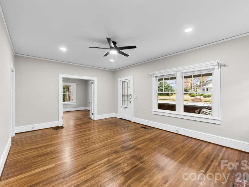 634 Carolina Avenue, Gastonia, NC 28052.  MLS# CAR4328870, YatesRealty ID 9867. 