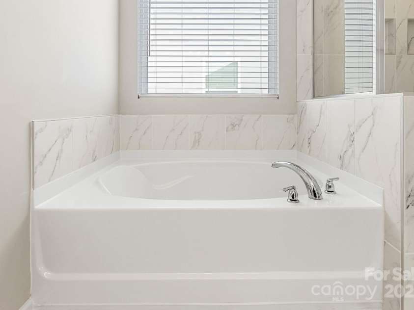 838 Foxglove Lane, York, SC 29745.  MLS# CAR4326307, YatesRealty ID 9867. 