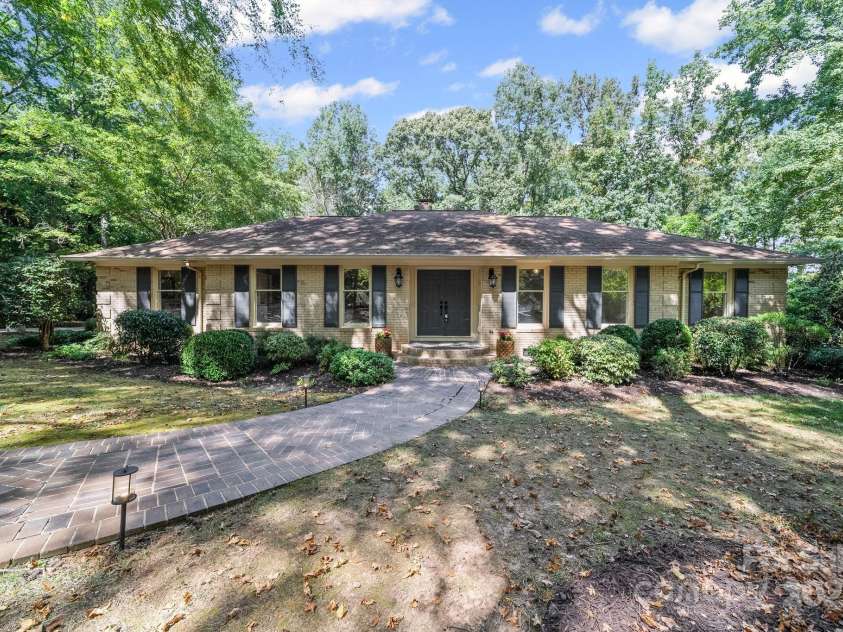 1676 Partridge Circle, Lancaster, SC 29720.  MLS# CAR4296383, YatesRealty ID 9868. 