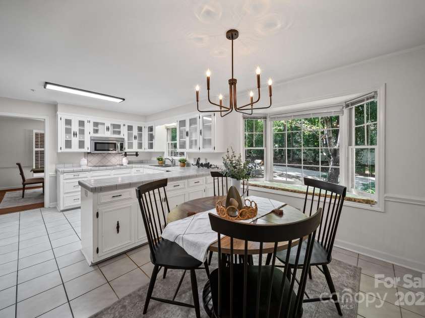 1676 Partridge Circle, Lancaster, SC 29720.  MLS# CAR4296383, YatesRealty ID 9868. Kitchen/Breakfast