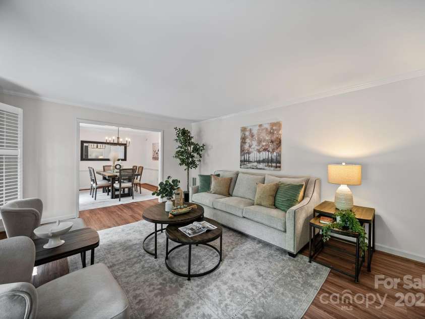 1676 Partridge Circle, Lancaster, SC 29720.  MLS# CAR4296383, YatesRealty ID 9868. Living Room