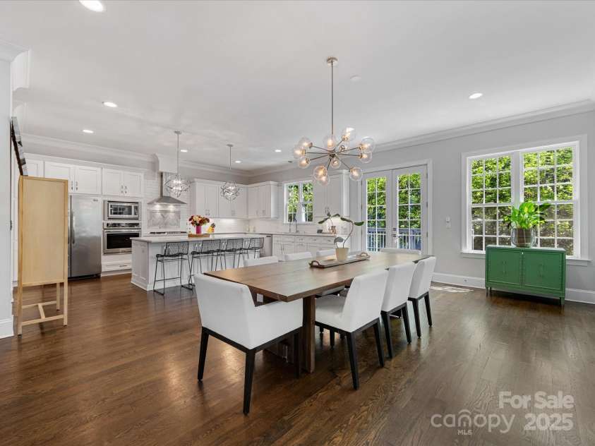 1900 Nassau Boulevard, Charlotte, NC 28205.  MLS# CAR4252946, YatesRealty ID 9868. 