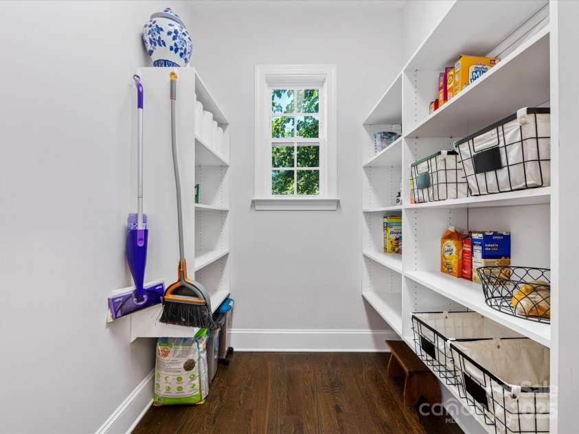 1900 Nassau Boulevard, Charlotte, NC 28205.  MLS# CAR4252946, YatesRealty ID 9868. 