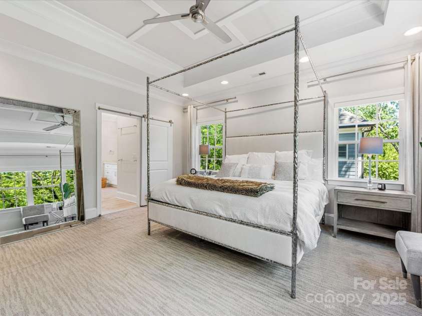 1900 Nassau Boulevard, Charlotte, NC 28205.  MLS# CAR4252946, YatesRealty ID 9868. 