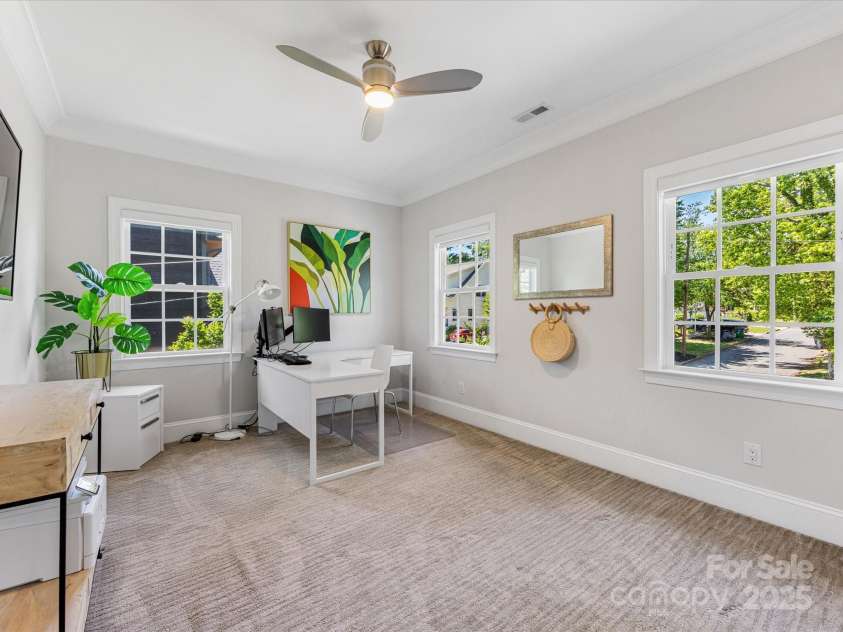 1900 Nassau Boulevard, Charlotte, NC 28205.  MLS# CAR4252946, YatesRealty ID 9868. 