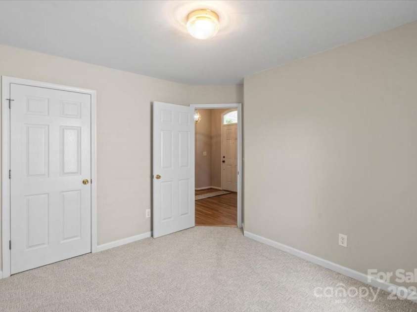 5311 Courtfield Drive, Indian Trail, NC 28079.  MLS# CAR4245306, YatesRealty ID 9869. 