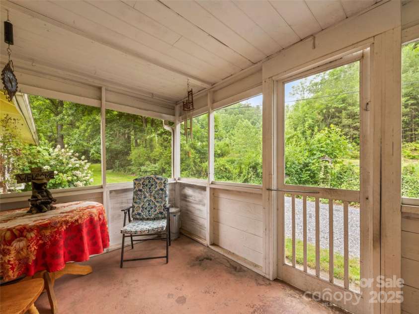 449 Little East Fork Road, Canton, NC 28716.  MLS# CAR4271464, YatesRealty ID 987. 