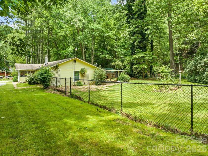 449 Little East Fork Road, Canton, NC 28716.  MLS# CAR4385138, YatesRealty ID 987. 