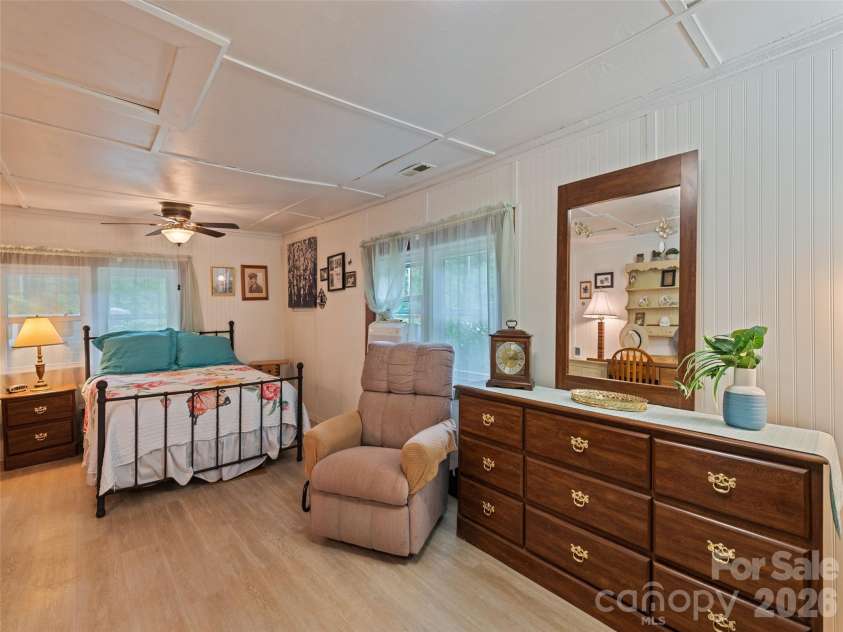 449 Little East Fork Road, Canton, NC 28716.  MLS# CAR4385138, YatesRealty ID 987. 