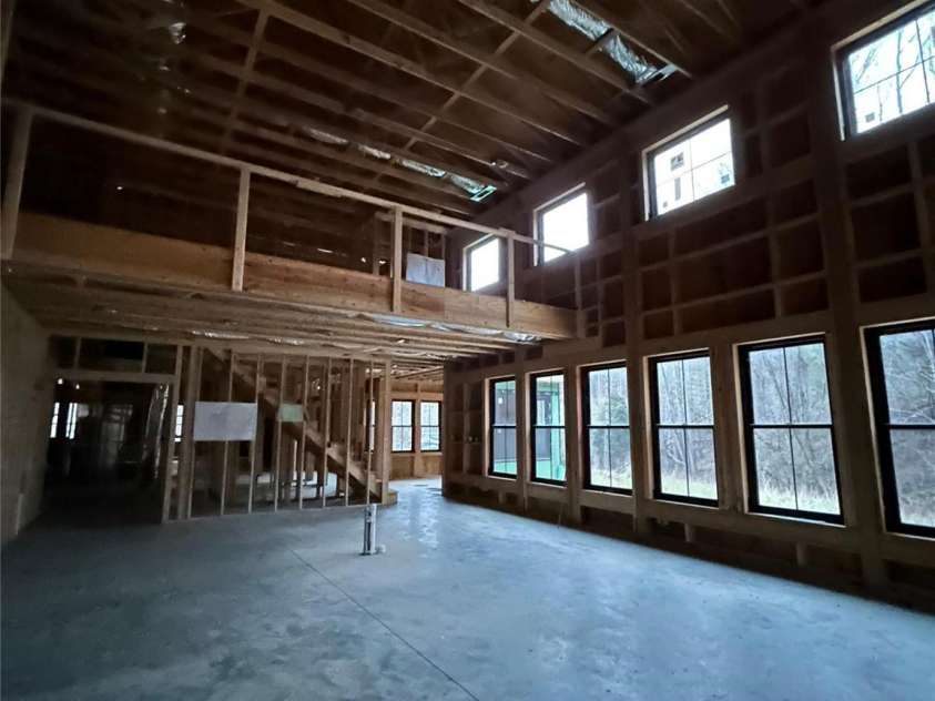 498 Coxes Creek Road, Burnsville, NC 28714.  MLS# CAR4383611, YatesRealty ID 9870. 