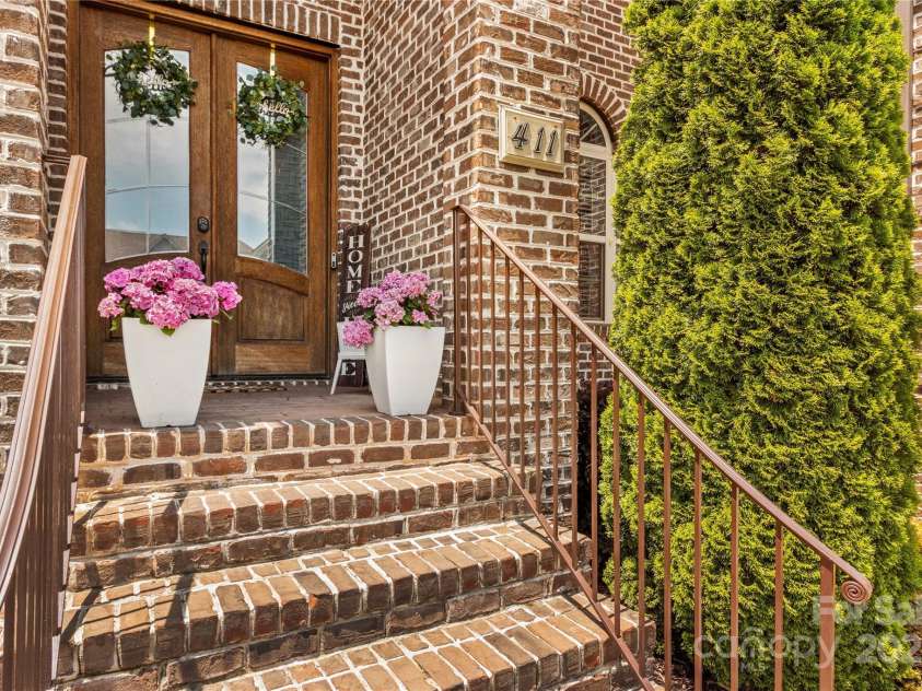 411 Friendship Place Court, Lewisville, NC 27023.  MLS# CAR4247801, YatesRealty ID 9871. 