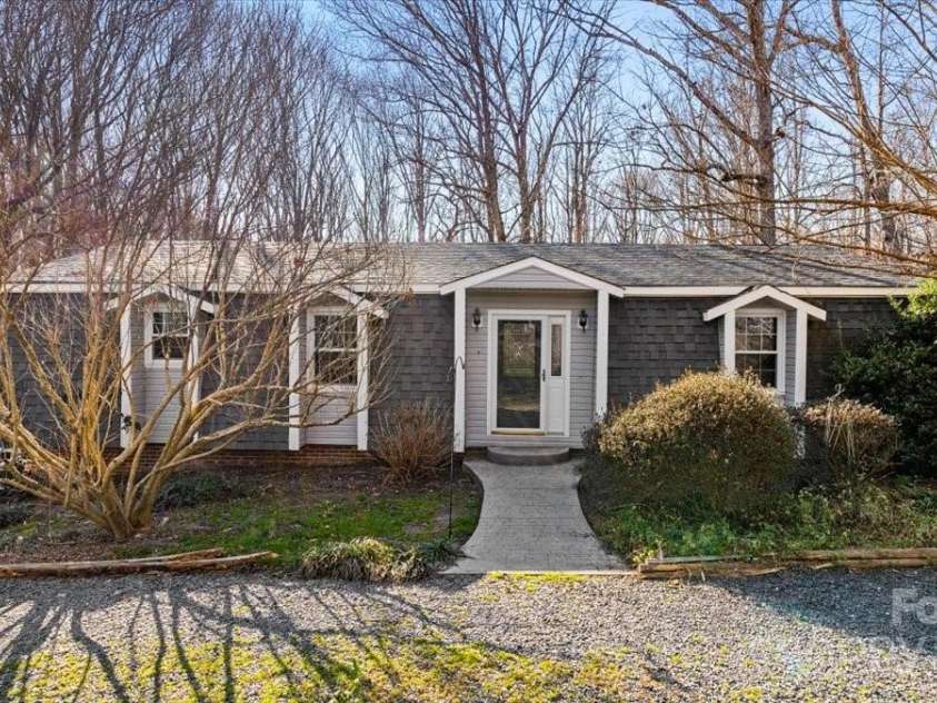 1668 Gopher Woods Road, Asheboro, NC 27205.  MLS# CAR4238511, YatesRealty ID 9872. 