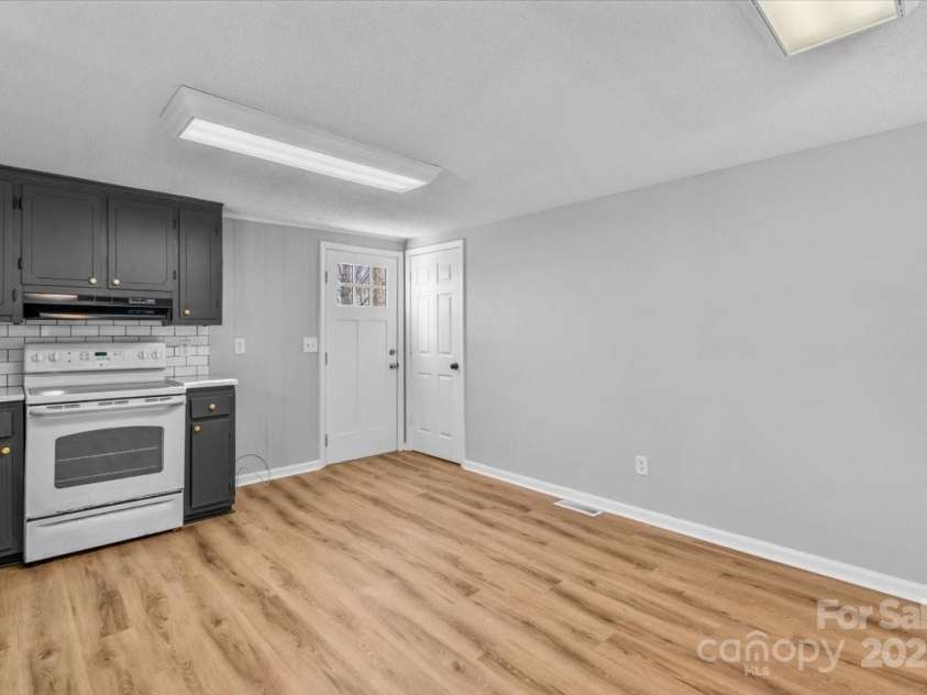 1668 Gopher Woods Road, Asheboro, NC 27205.  MLS# CAR4238511, YatesRealty ID 9872. 