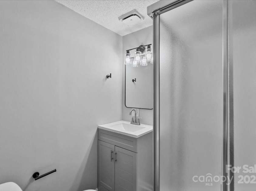 1668 Gopher Woods Road, Asheboro, NC 27205.  MLS# CAR4238511, YatesRealty ID 9872. 