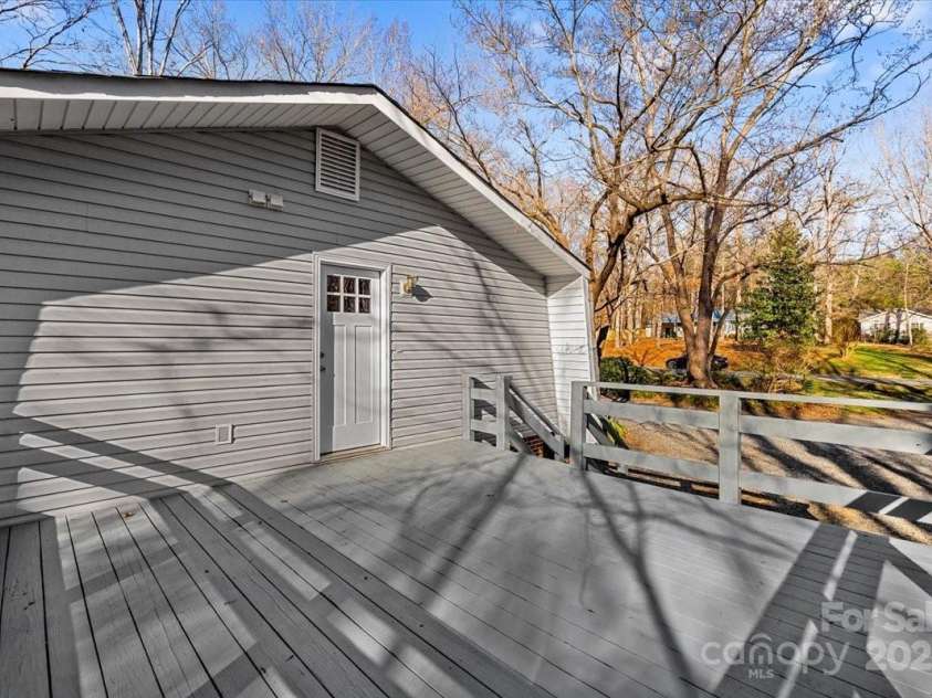 1668 Gopher Woods Road, Asheboro, NC 27205.  MLS# CAR4238511, YatesRealty ID 9872. 