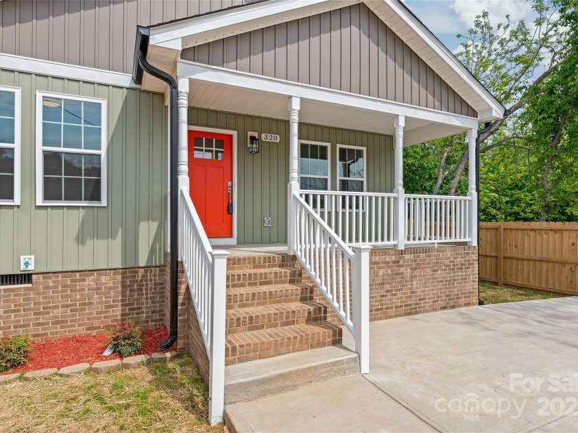 320 Evans Street, Concord, NC 28027.  MLS# CAR4249613, YatesRealty ID 9873. 