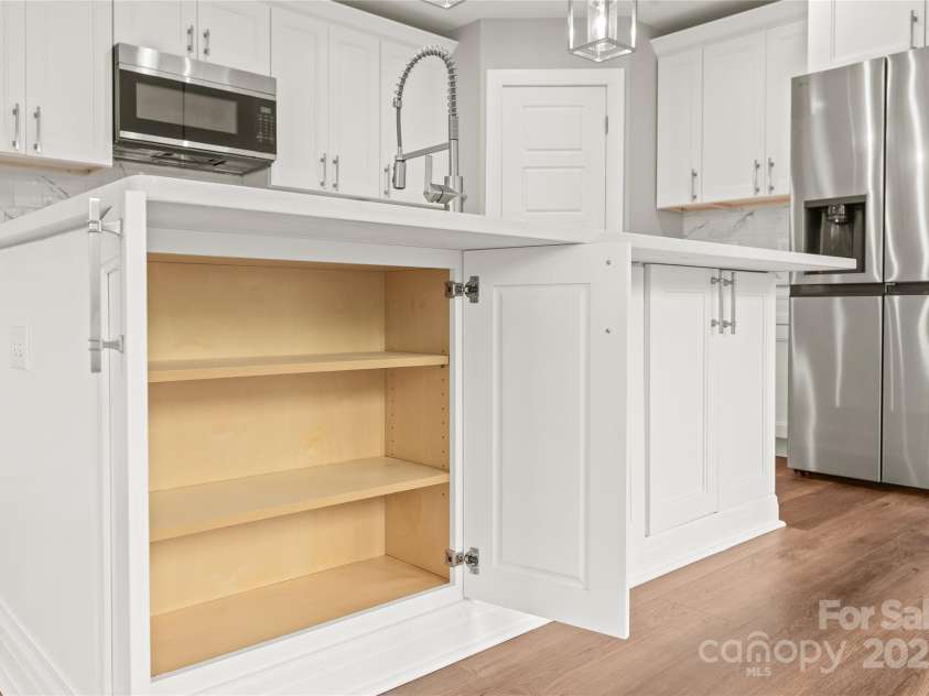 320 Evans Street, Concord, NC 28027.  MLS# CAR4249613, YatesRealty ID 9873. 