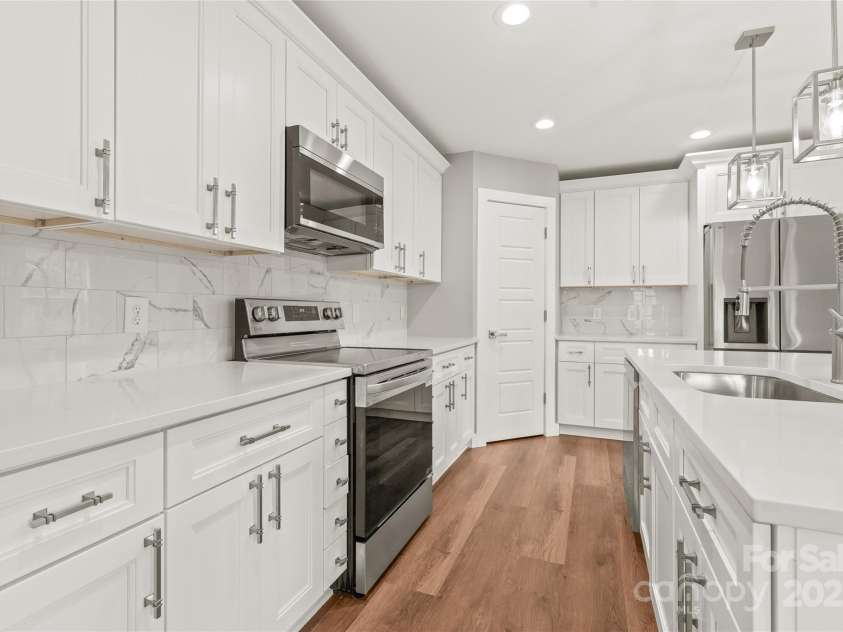 320 Evans Street, Concord, NC 28027.  MLS# CAR4249613, YatesRealty ID 9873. 