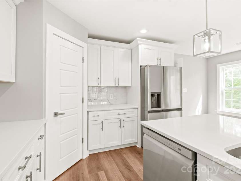 320 Evans Street, Concord, NC 28027.  MLS# CAR4249613, YatesRealty ID 9873. 