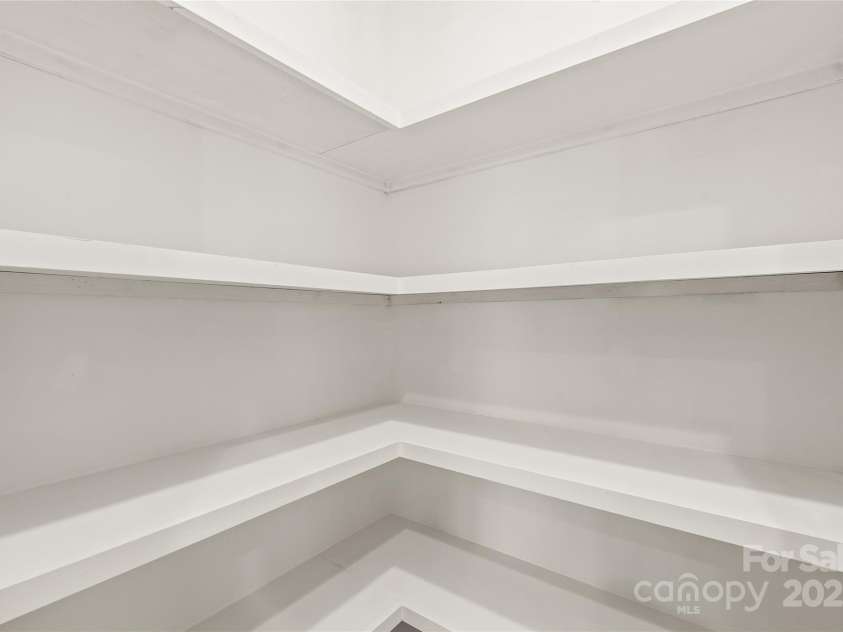 320 Evans Street, Concord, NC 28027.  MLS# CAR4249613, YatesRealty ID 9873. 