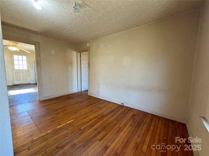 658 Emma Road, Asheville, NC 28806.  MLS# CAR4318606, YatesRealty ID 9873. 