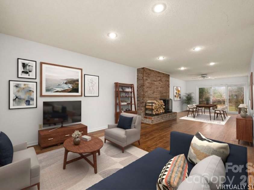 103 Pebble Creek Drive, Asheville, NC 28803.  MLS# CAR4328597, YatesRealty ID 9874. 