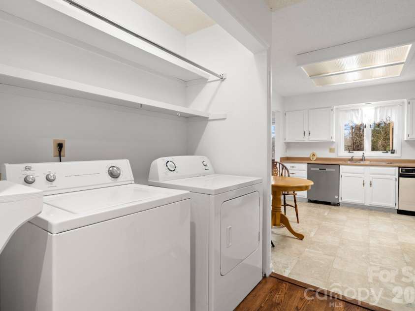 103 Pebble Creek Drive, Asheville, NC 28803.  MLS# CAR4328597, YatesRealty ID 9874. Laundry closet in the hall