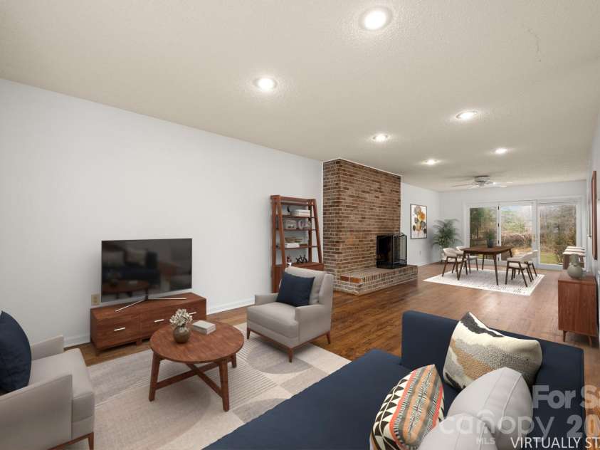 103 Pebble Creek Drive, Asheville, NC 28803.  MLS# CAR4328597, YatesRealty ID 9874. Living room virtually staged