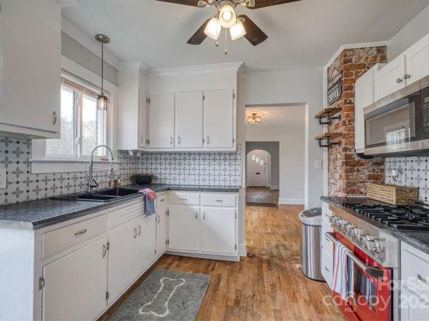 110 Todd Street, Lenoir, NC 28645.  MLS# CAR4225623, YatesRealty ID 9874. 