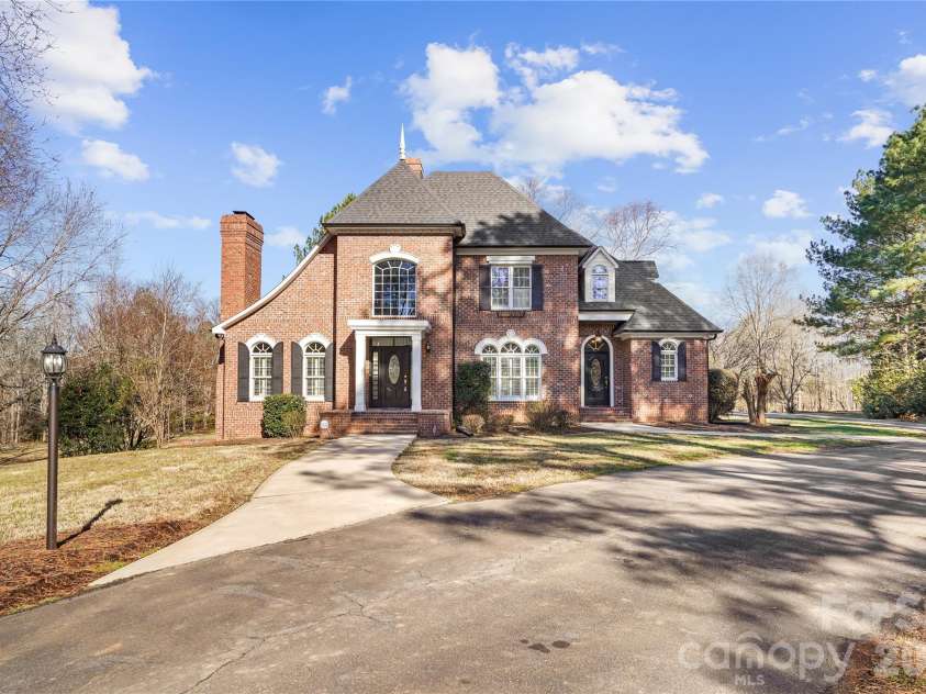 2812 Woodwind Court, Kannapolis, NC 28081.  MLS# CAR4341177, YatesRealty ID 9875. 